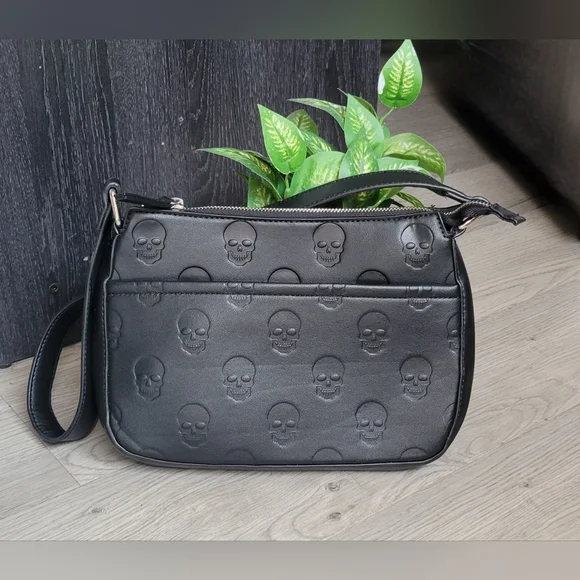 Mad Engine Monogram Skull Embossed Black Shoulder Zippered Bag, 19" - Picture 3 of 16